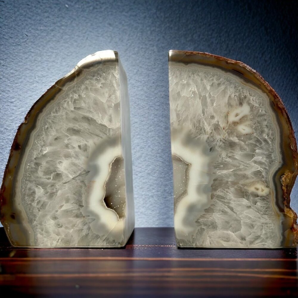 Agate Crystal bookends with Geode Center, Natural stone, Bookshelf Decor, Unique - Picture 4 of 16
